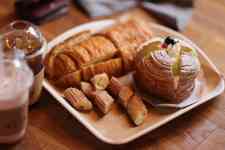 South Houston: snack, pastries, delicious bread