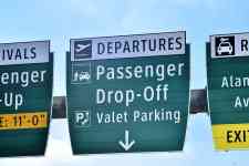 Houston: airport, signage, directions
